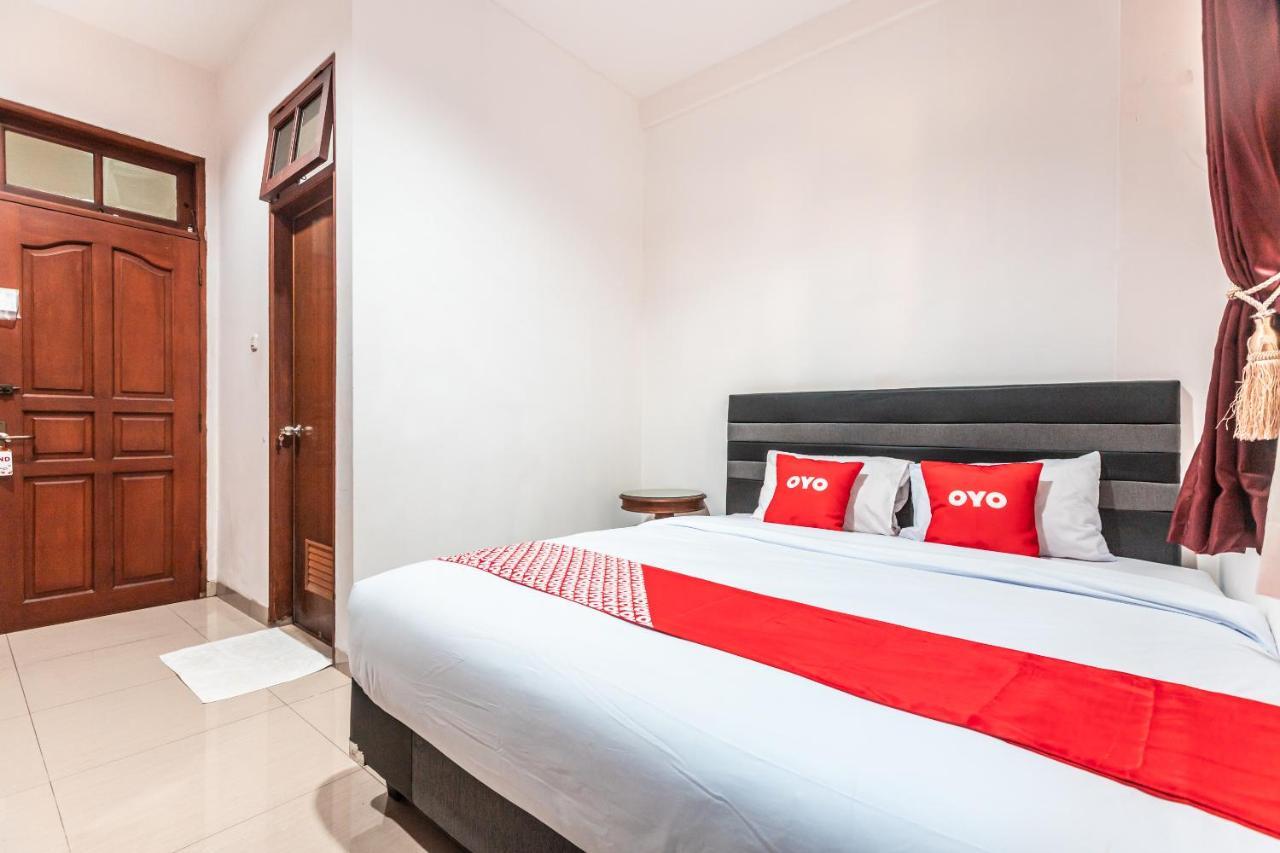 Oyo 1990 Kost Kuningan Executive Boading House Setiabudi Джакарта Екстер'єр фото