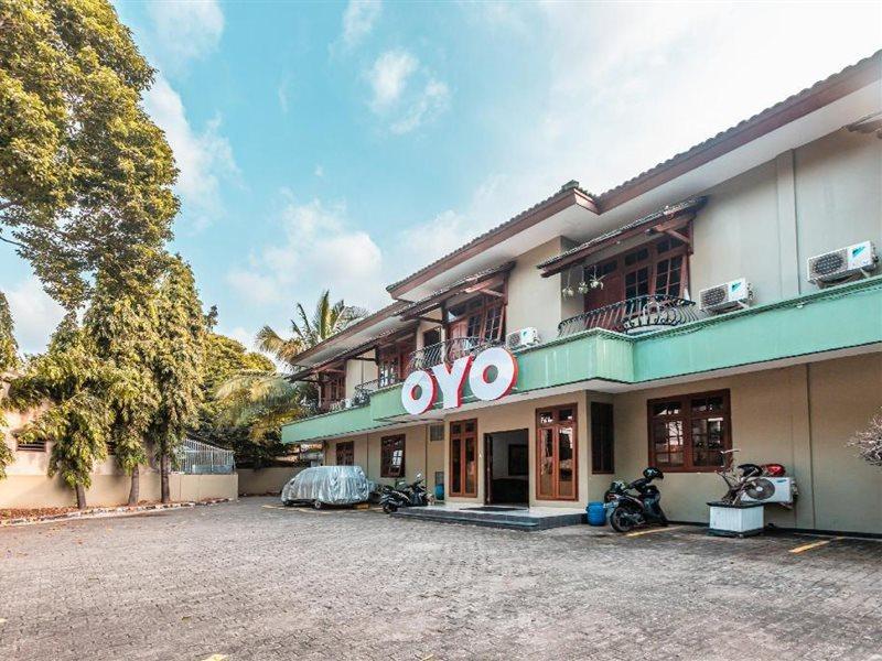 Oyo 1990 Kost Kuningan Executive Boading House Setiabudi Джакарта Екстер'єр фото