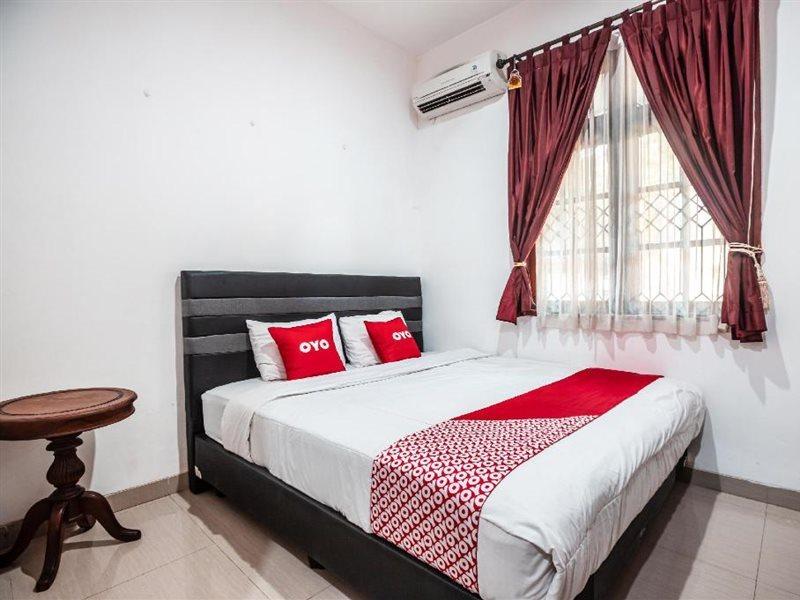 Oyo 1990 Kost Kuningan Executive Boading House Setiabudi Джакарта Екстер'єр фото