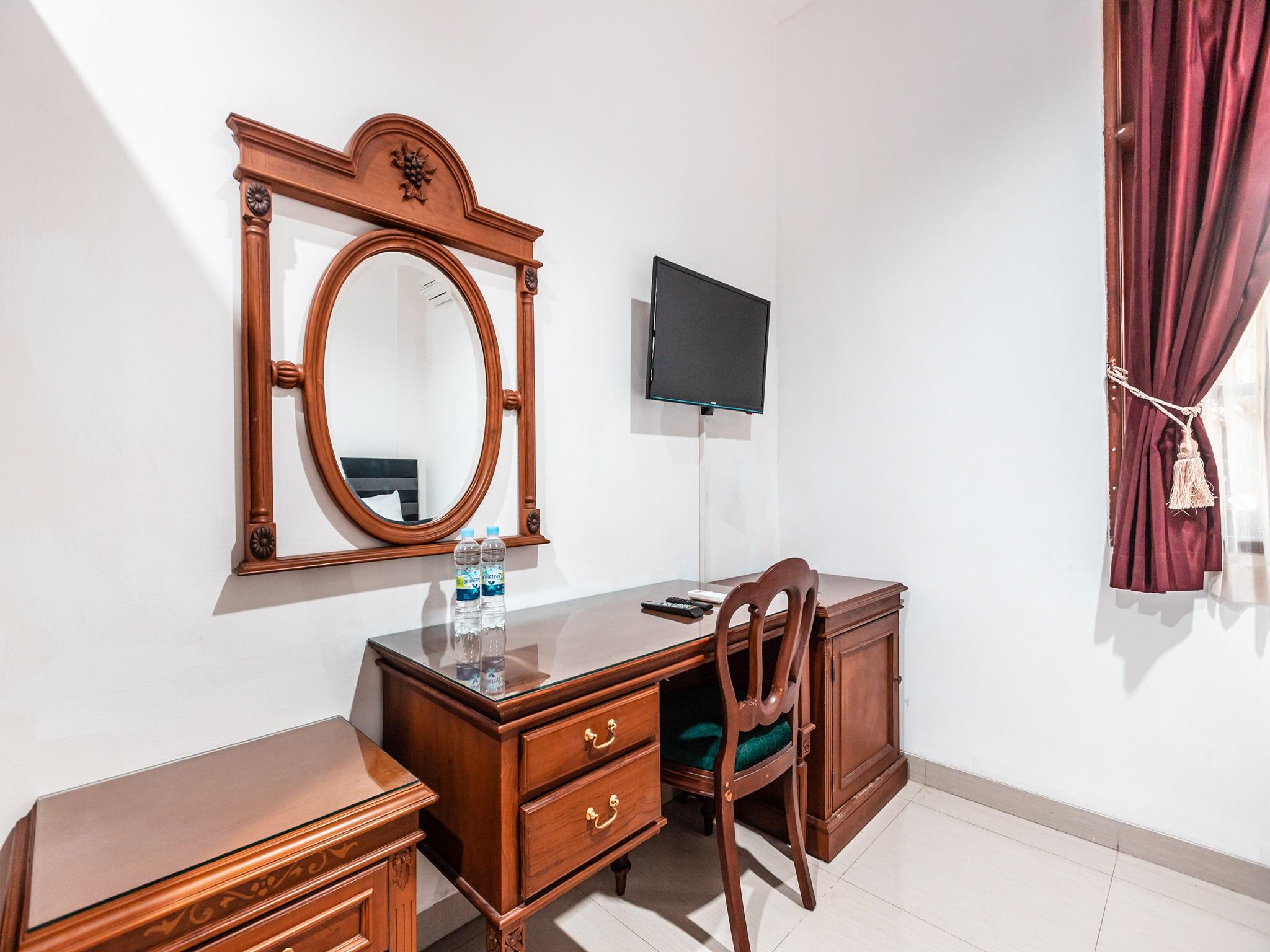 Oyo 1990 Kost Kuningan Executive Boading House Setiabudi Джакарта Екстер'єр фото