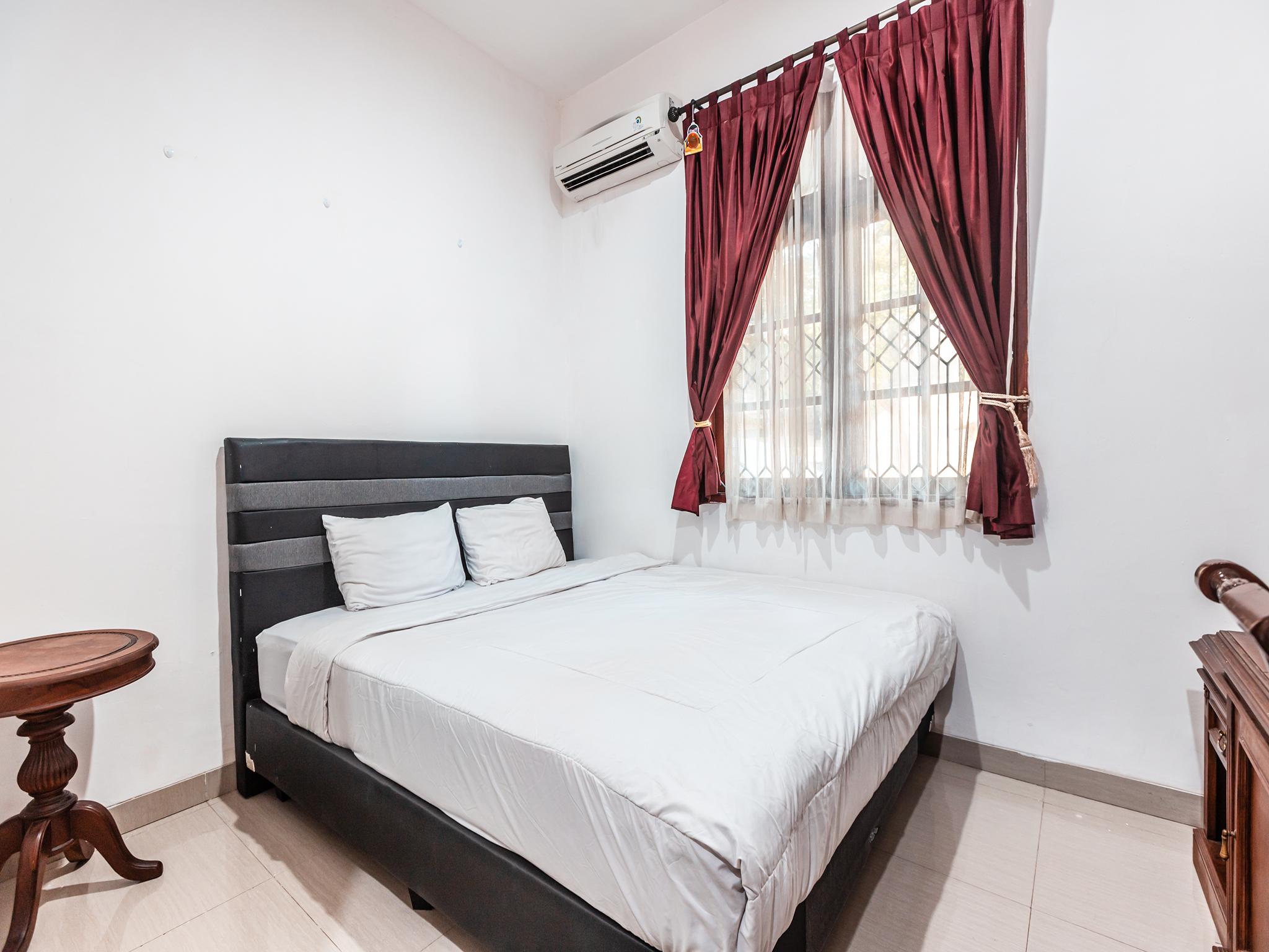 Oyo 1990 Kost Kuningan Executive Boading House Setiabudi Джакарта Екстер'єр фото