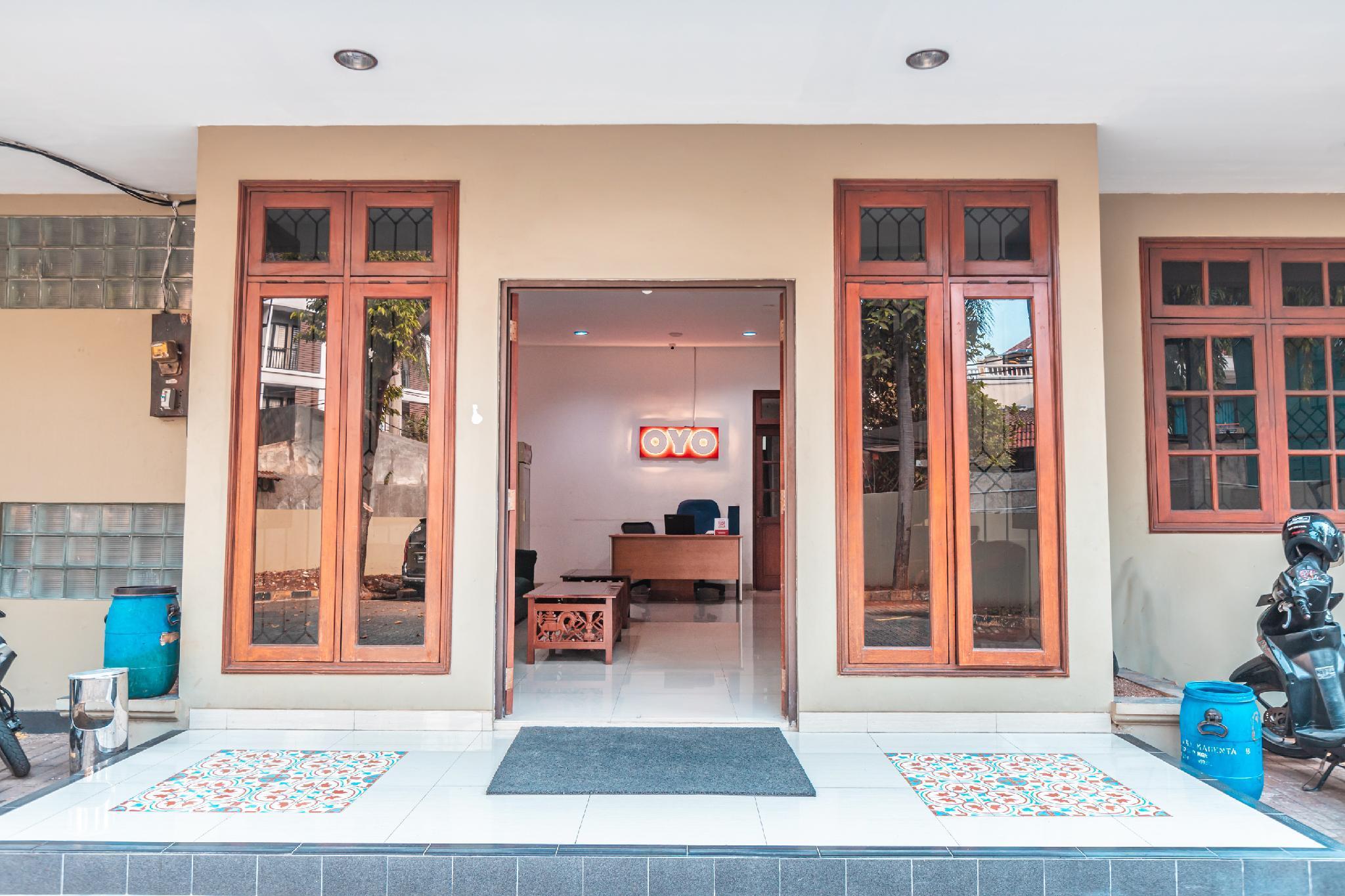 Oyo 1990 Kost Kuningan Executive Boading House Setiabudi Джакарта Екстер'єр фото