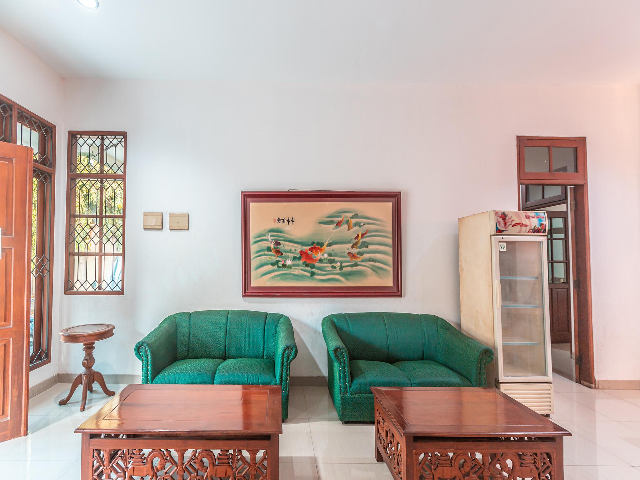 Oyo 1990 Kost Kuningan Executive Boading House Setiabudi Джакарта Екстер'єр фото